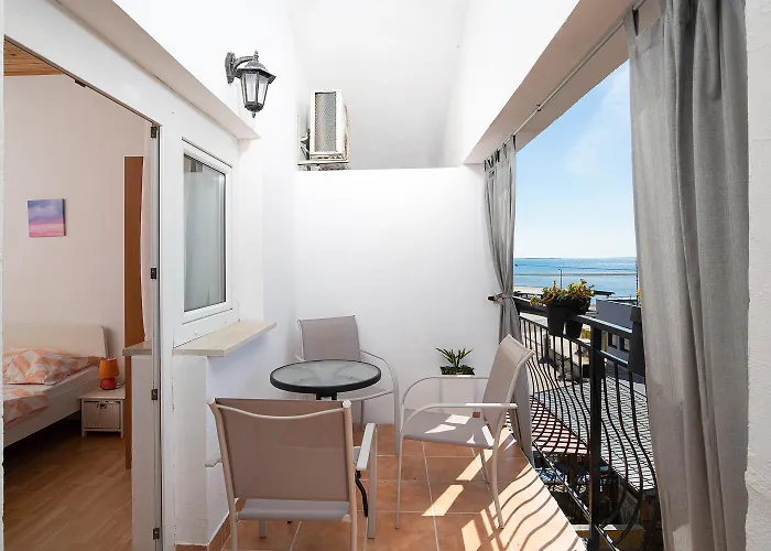 Appartement Majer 2 *